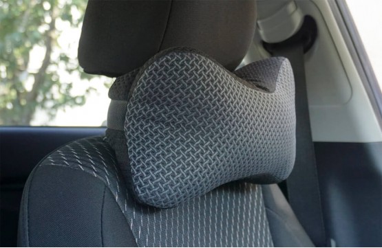 Автомобильная подушка STP "Кость"